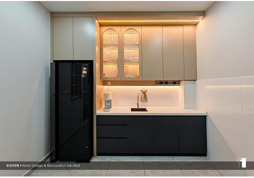 eleven_watermark12_805560313